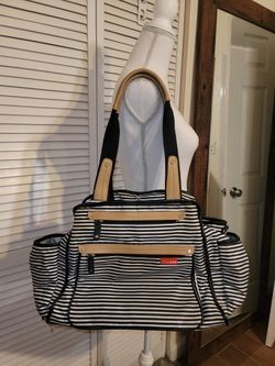 Skip * Hop Diaper Bag