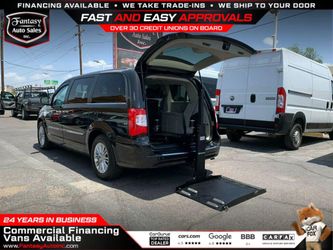 2015 Chrysler Town & Country
