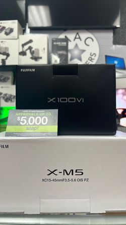 Fujifilm X100VI. Black