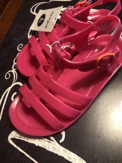 Cute hot pink sandals for girls