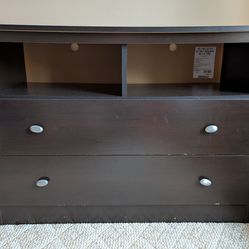 FREE 2-drawer dresser (dark brown)