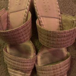 Heels $15 Size 5.5 m 