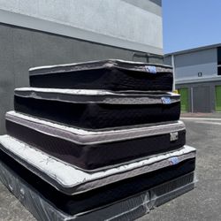 Brand New Mattress And Box Springs !