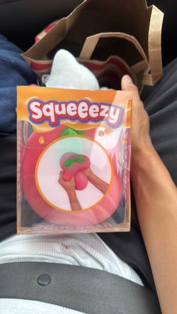 Peach Squeeezy