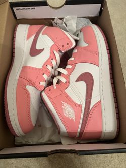 Jordan 1 Mid Valentines Day