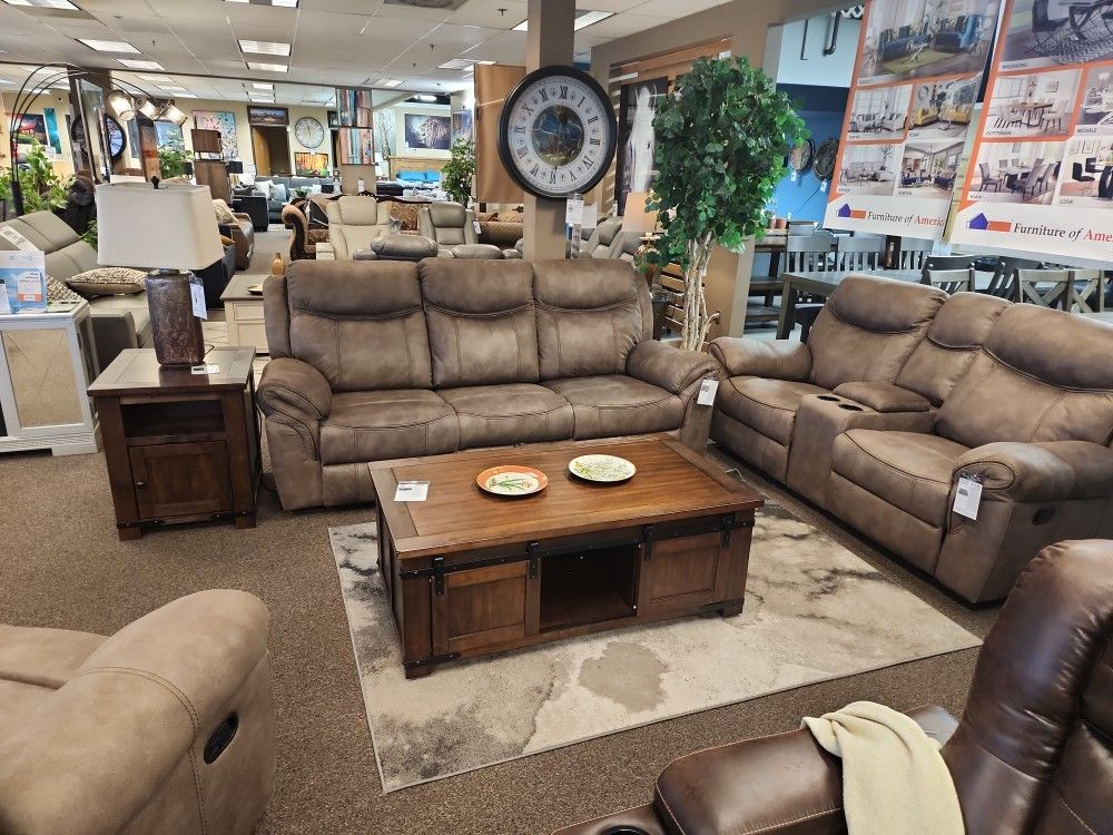 Brand New Reclining Sofa And Loveseat Set