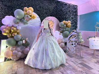 Quinceñera Dress
