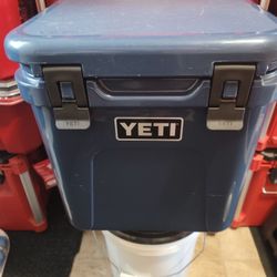 Brand New YETI Roadie 24 Hard Cooler $200 Firm. Pickup In Oakdale 