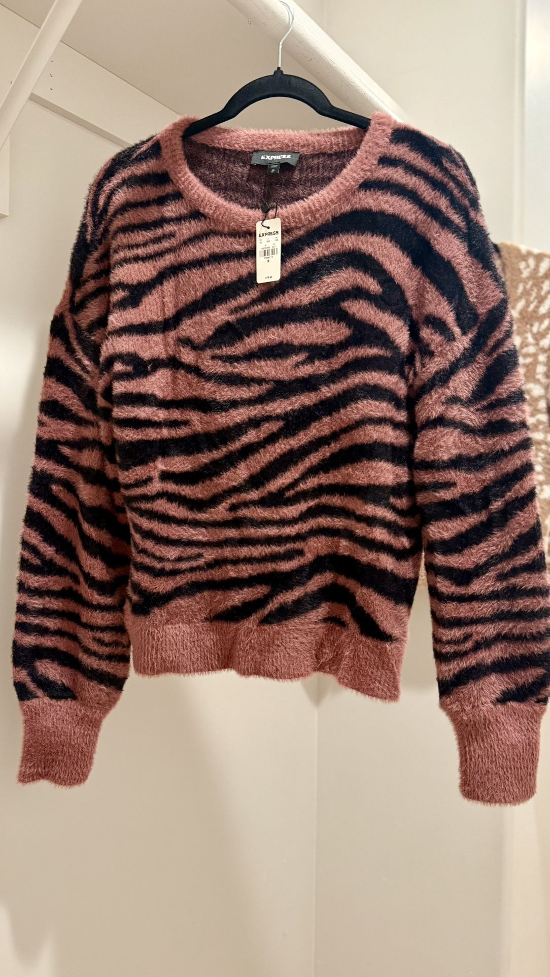 NWT Express Sweater Size M