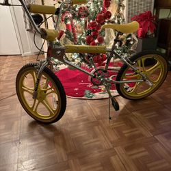 Stranger Things BMX Mongoose Netflix Limited Edition Bike 