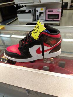Nike air size 6Y Special Price