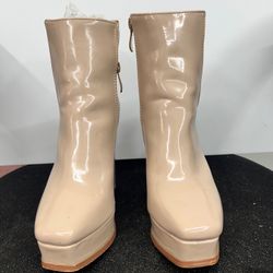 Pink Nude Heel W Zippers, Gold Hardware. 