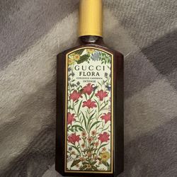 Women and men fragrance