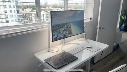 LG 32” Ultra fine 4k UHD LED Display Monitor