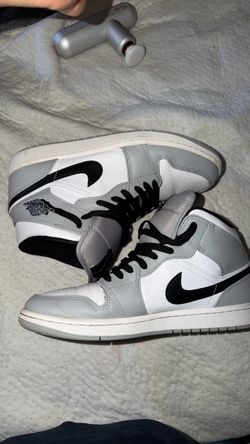 Jordan 1 Mid en gris humo claro
