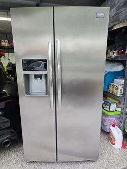 Frigidaire Gallery refrigerator