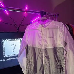 Columbia Windbreaker 