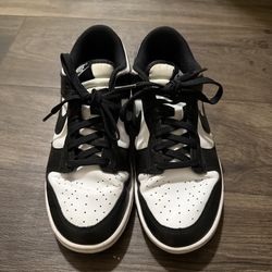 Nike Panda dunks woman’s size 8