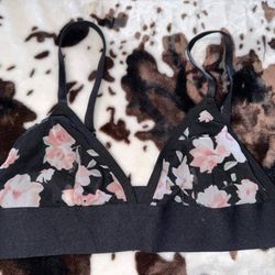 Women’s VS Pink Bralette 