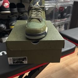 Jordan 4 Olives- size 10 1/2