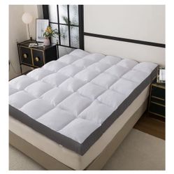 Topper Mattres Size Queen 3” New $50