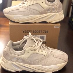 Yeezy 700 Analog Sz 10 