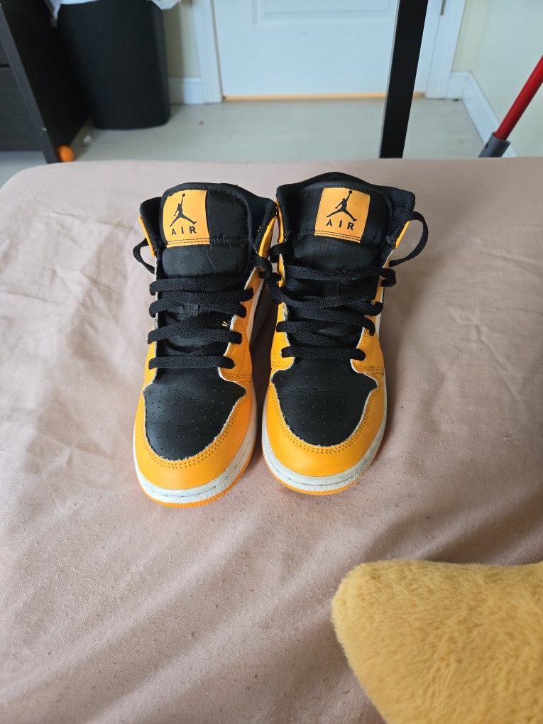 Nike shoes.