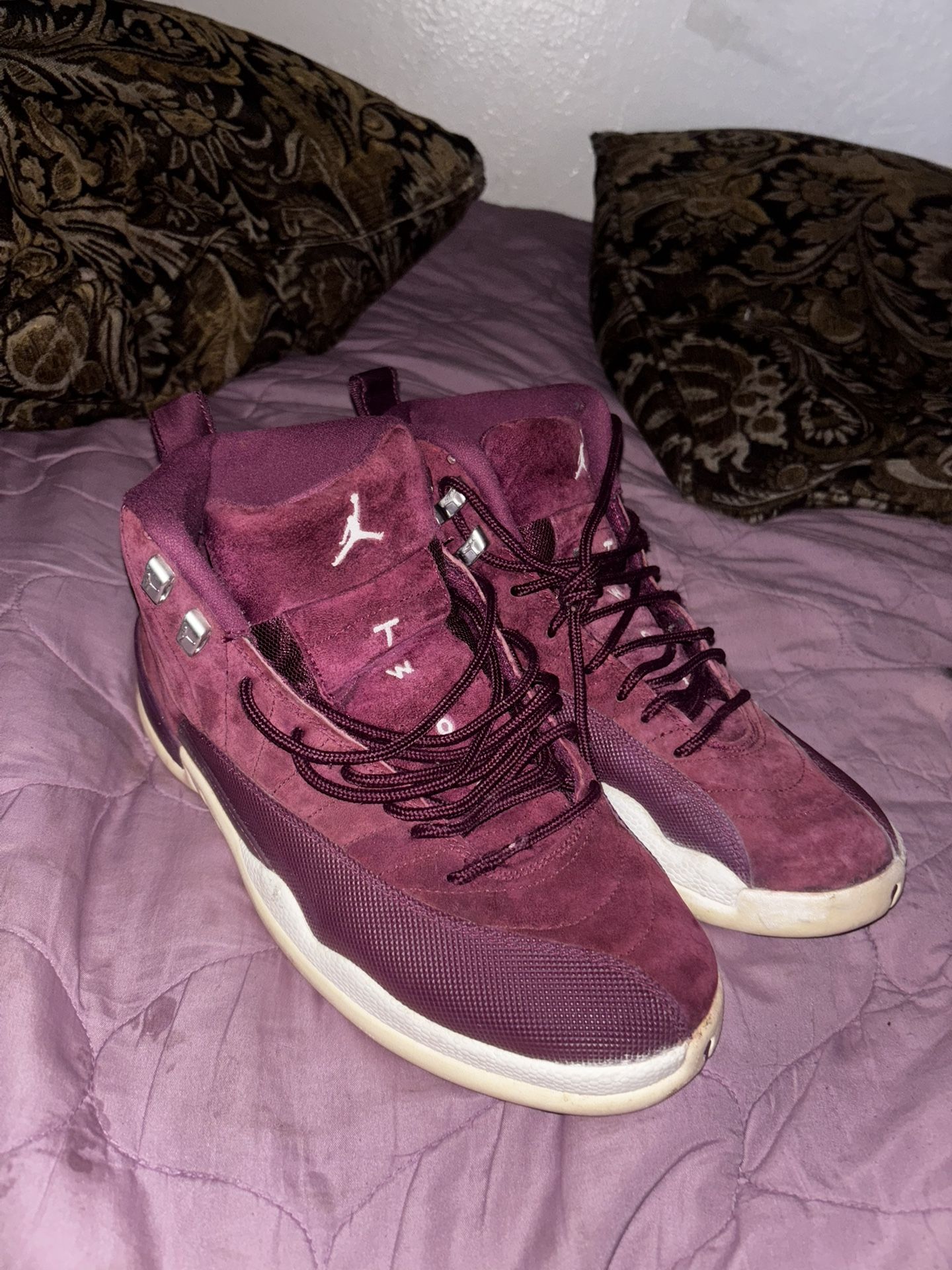 Jordan 12 Bordeaux