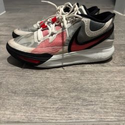 Mens Nike Kyrie Flytrap 6