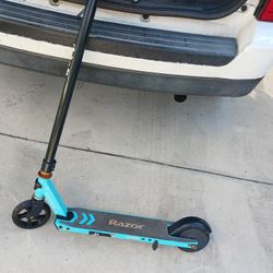 RAZOR ADULT SZ TEENS SCOOTER IN GREAT CONDITION 19 FINAL PRICE
