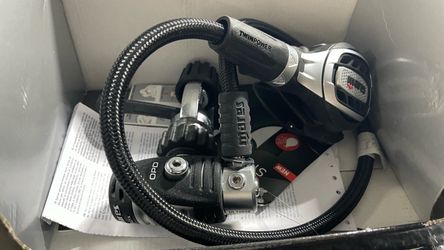 Mares 82X scuba diving regulator NEW