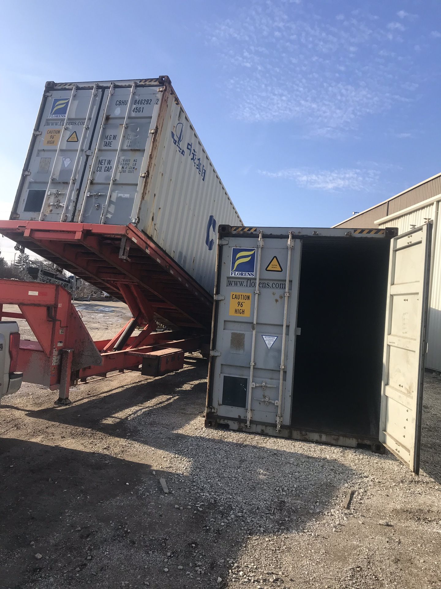 Storage container