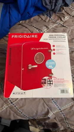 Mini can fridge