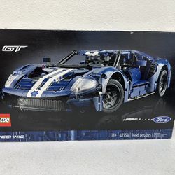 LEGO Technic 2022 Ford GT 42154 Car Model Kit for Adults to Build, Collectible Set, 1:12 Scale Supercar with Authentic Features, Gift Idea That Fuels 