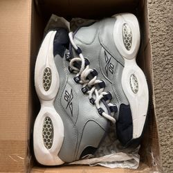 Reebok Shoes Size 7