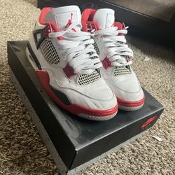 Jordan 4 Fire Reds 