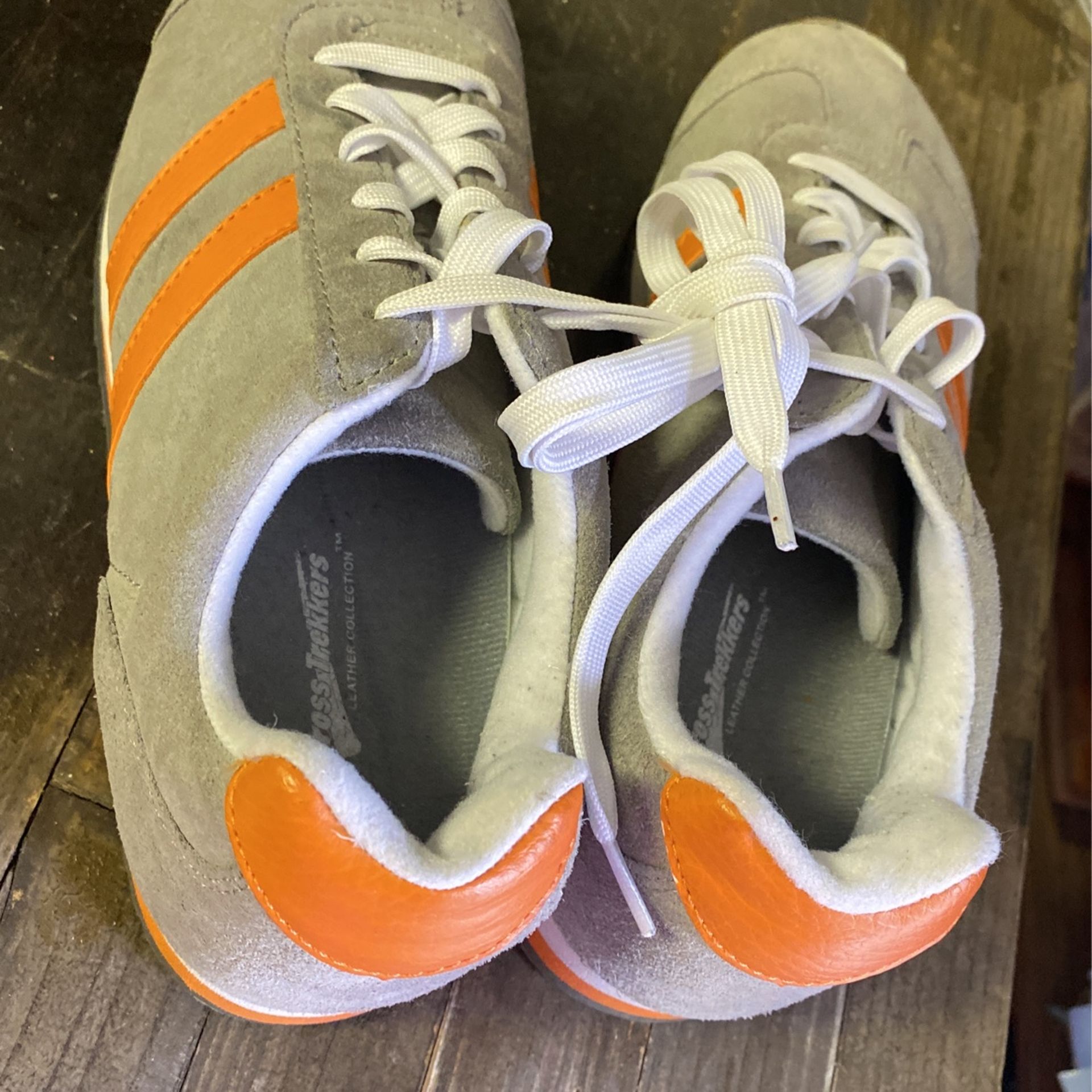 Cross Trekkers Size 8 Half