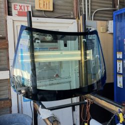 New windshields AutoGlass