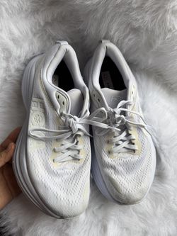 Hoka bondi 8 sneakers women’s size 7.5B
