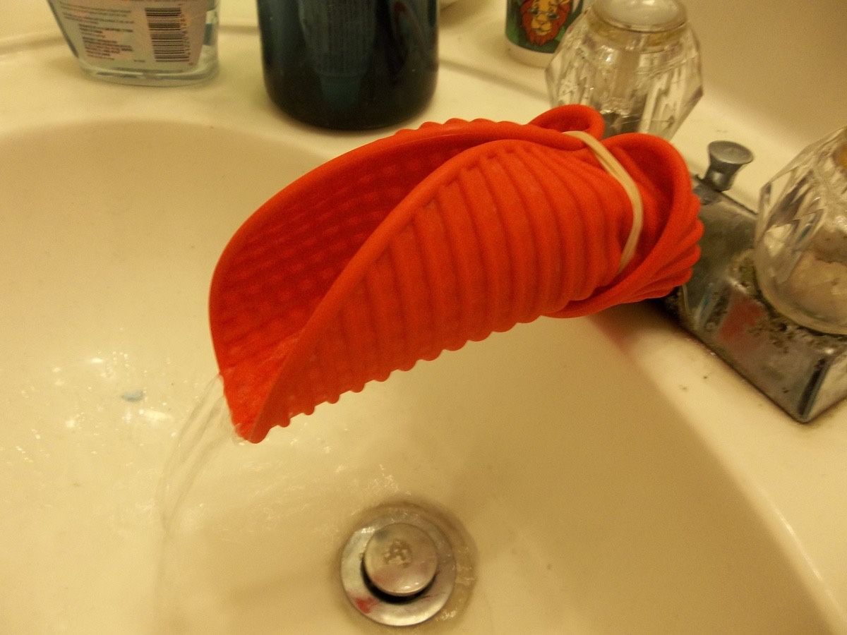 “Faucet Extender for Toddlers – Makes Handwashing Easy!”