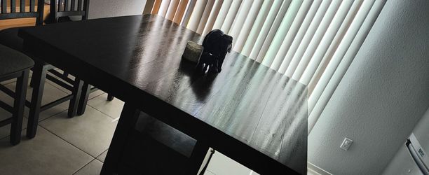 Black/Brown Dining Table with Chairs