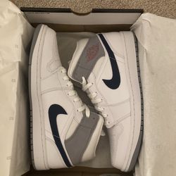Air Jordan 1 Mid - Paris White