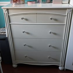Retro Dresser - details listed below