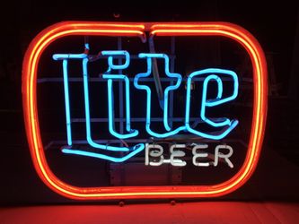 Vintage Neon Miller Lite Beer sign