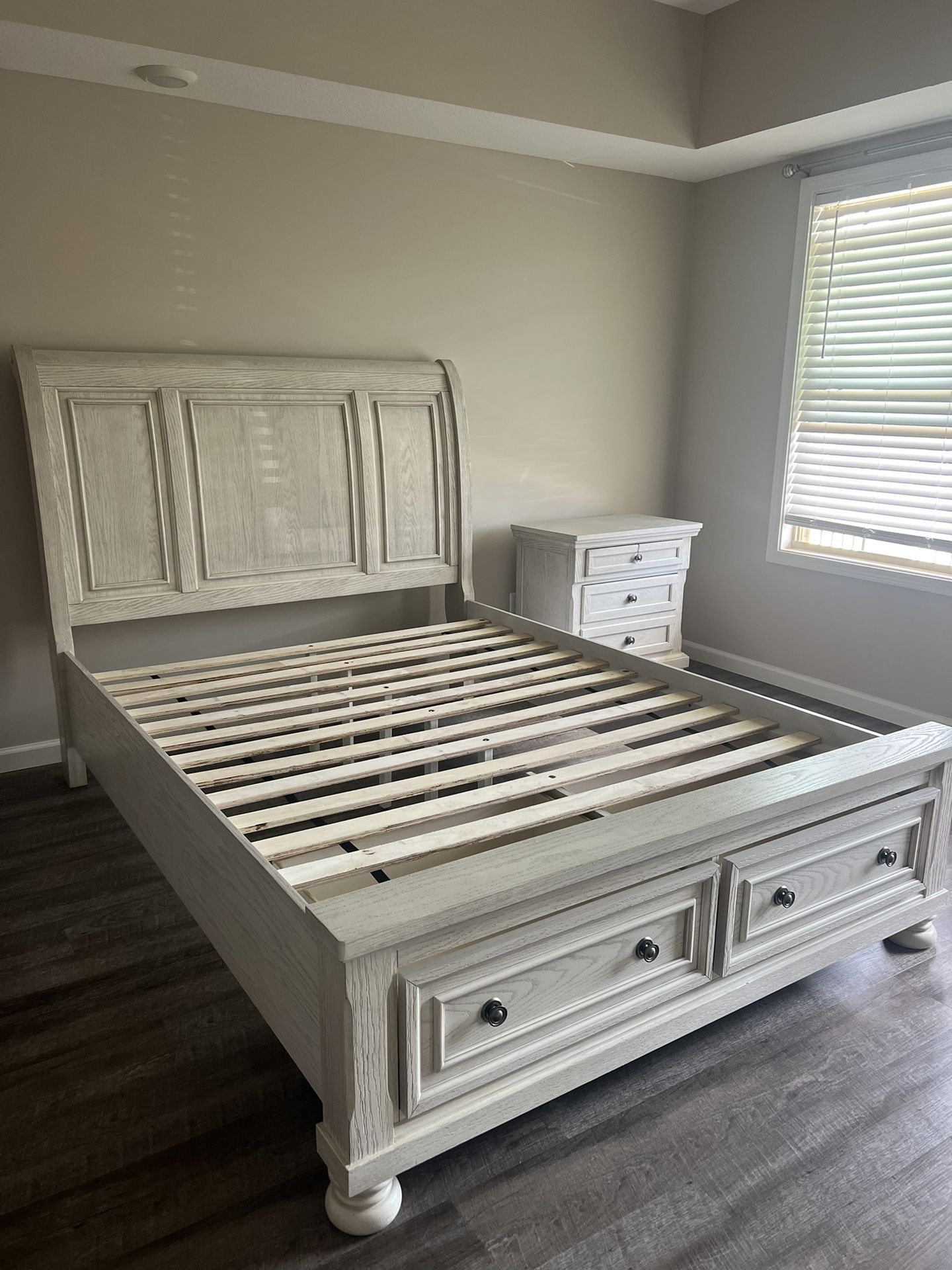 Cream Colored Wood Frame For Queen Sized Bed And Small Cream Colored Drawer 