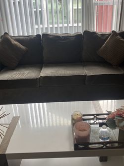 2 Piece Set Couch And Love Seat