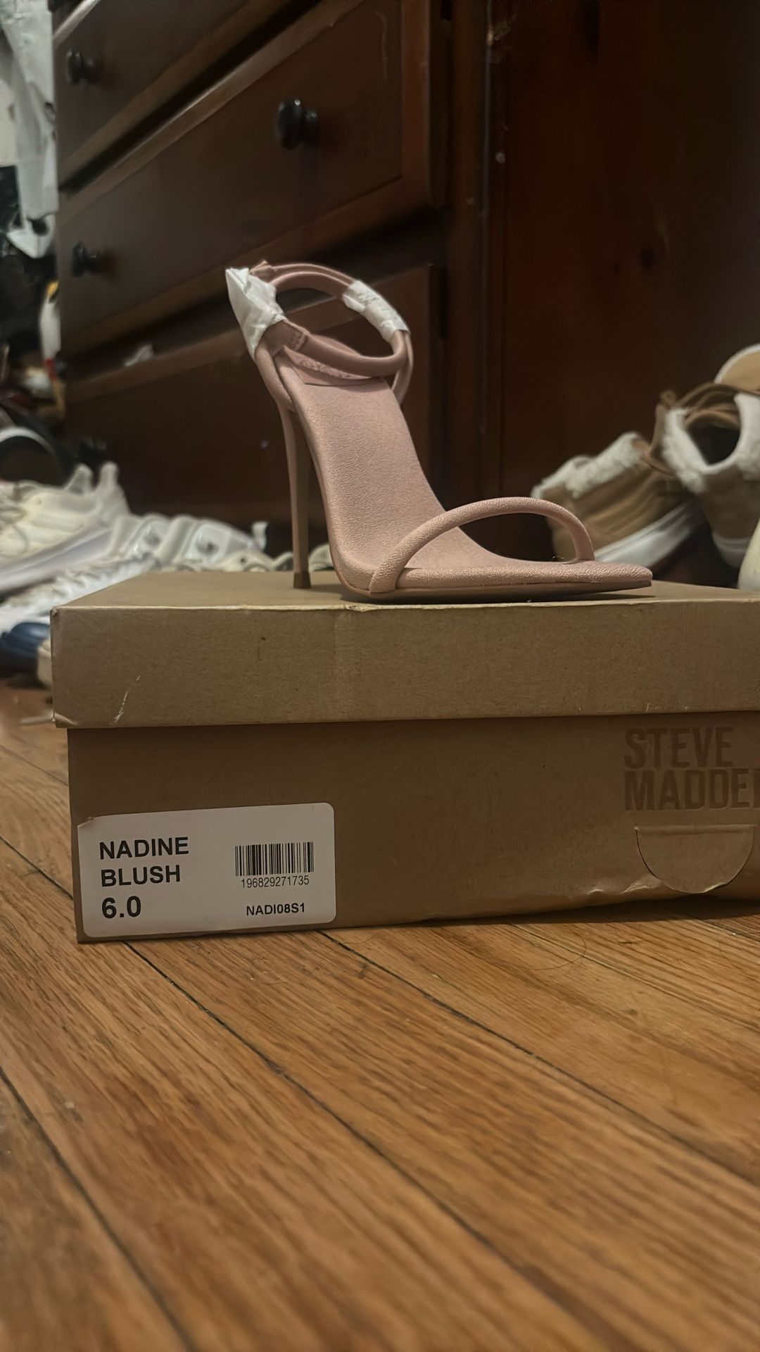 Steve Madden Size 6 Never Worn Heels