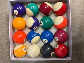 Pool Ball and Triangle set