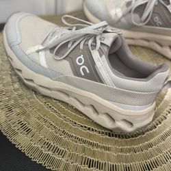 On Cloud Women’s Shoes 