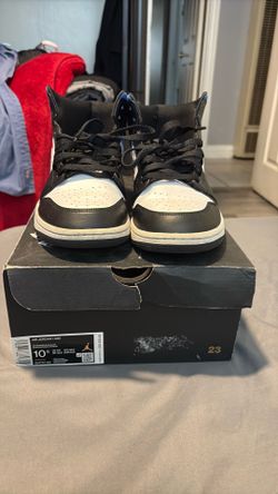 Air Jordan 1 Mid
